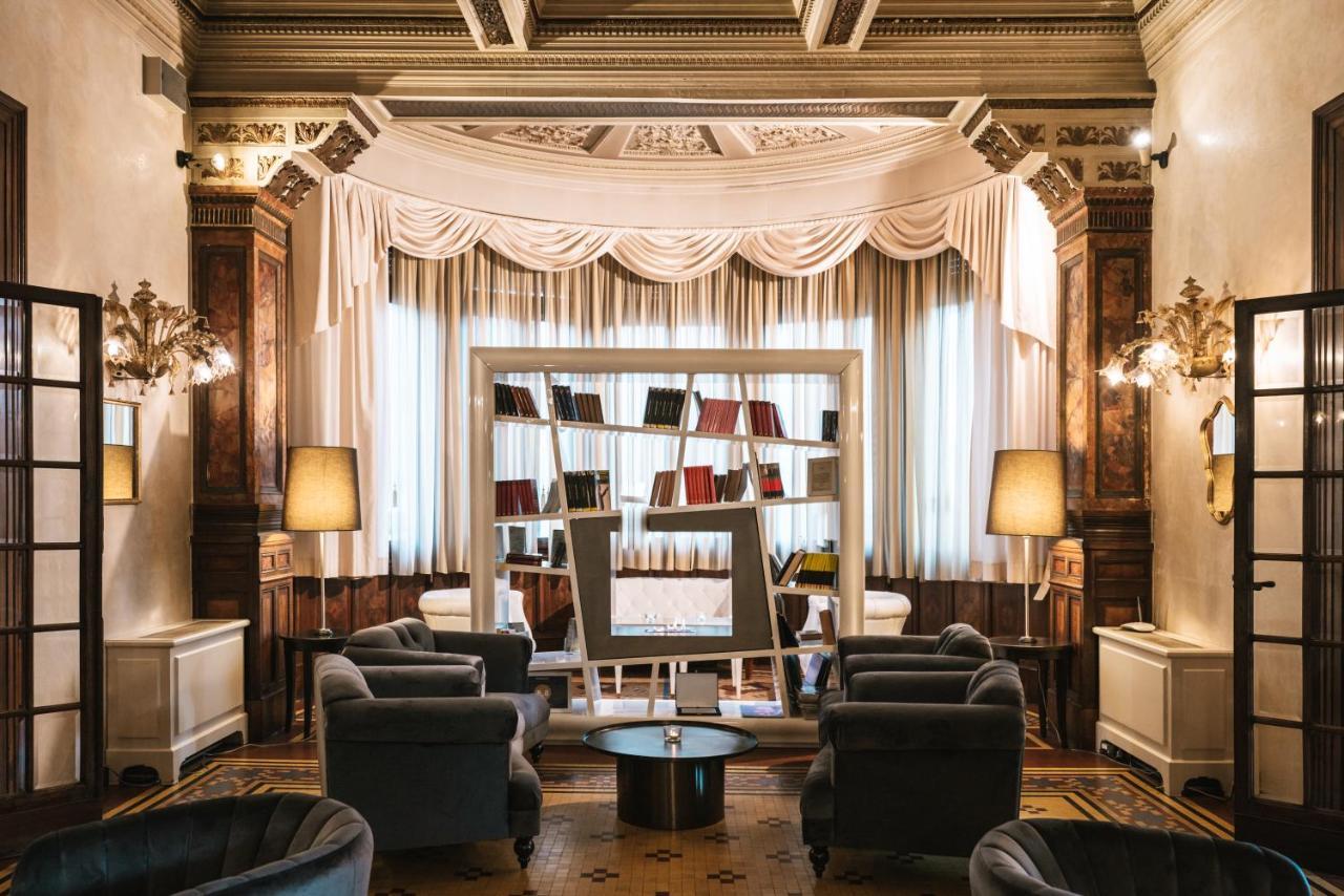 Hotel De La Ville Riccione Kültér fotó
