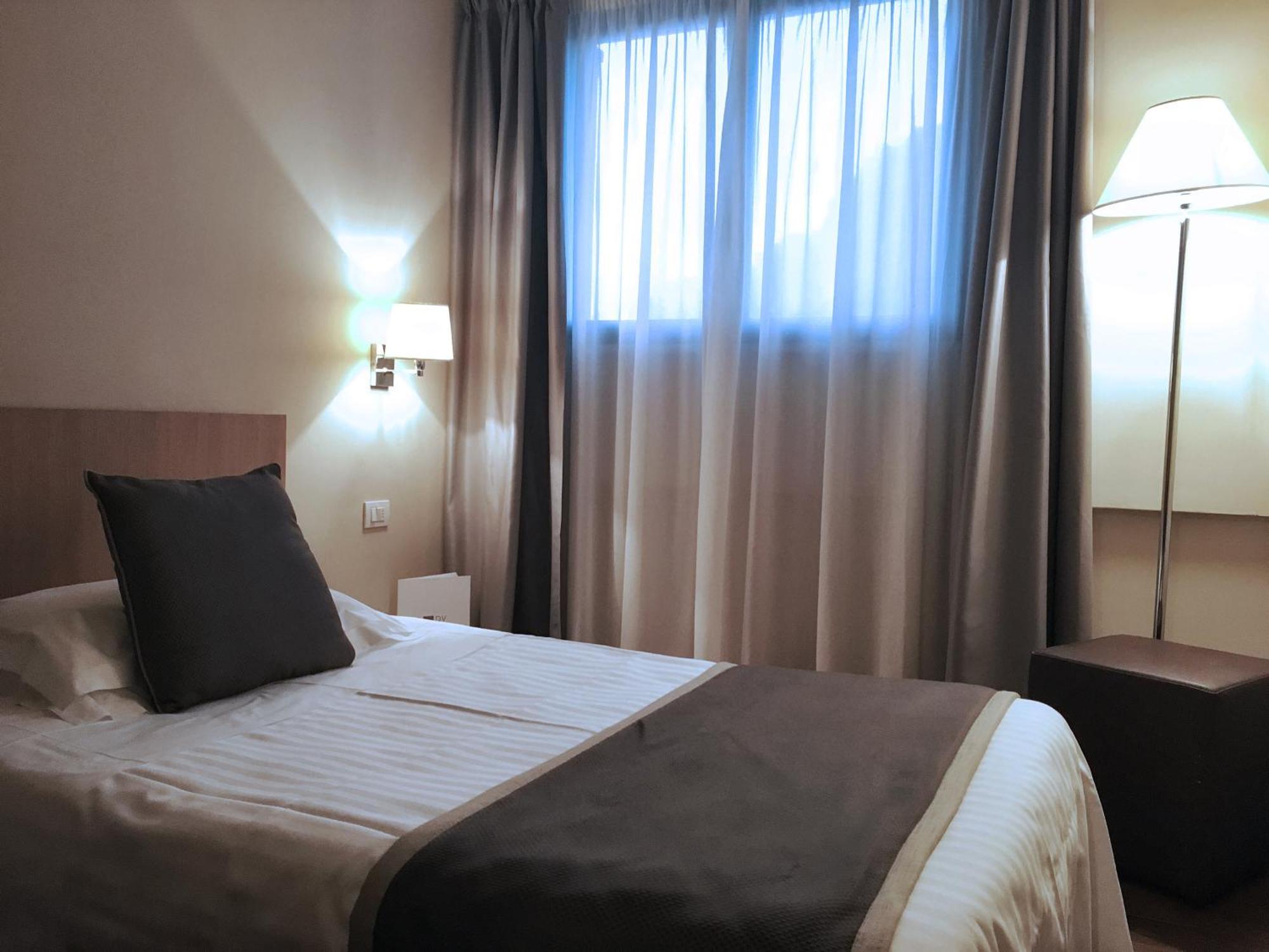 Hotel De La Ville Riccione Szoba fotó