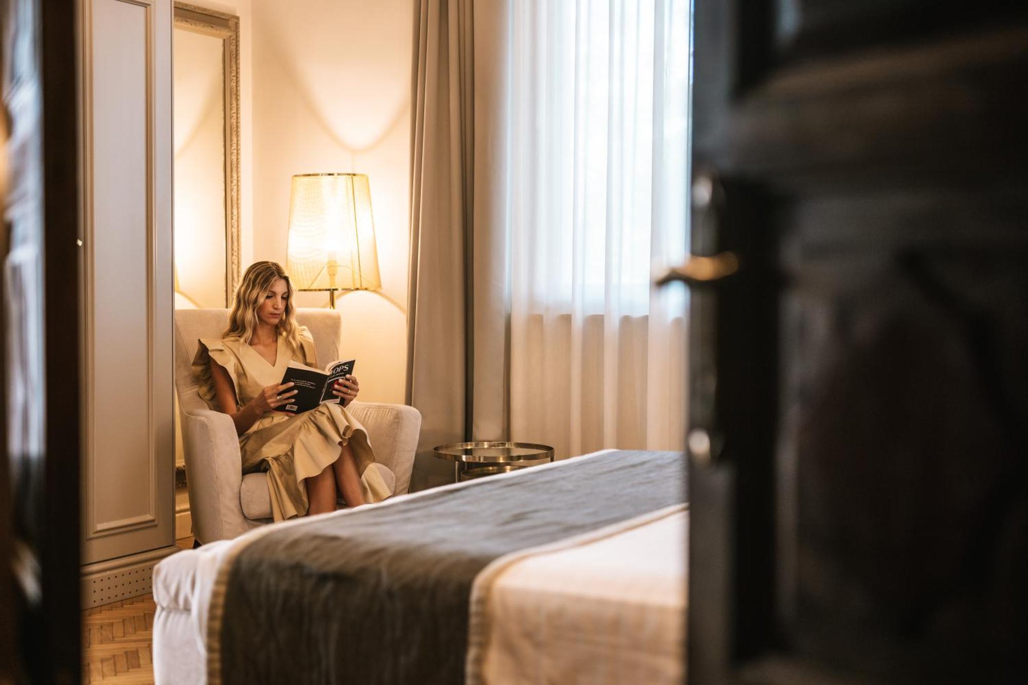 Hotel De La Ville Riccione Kültér fotó