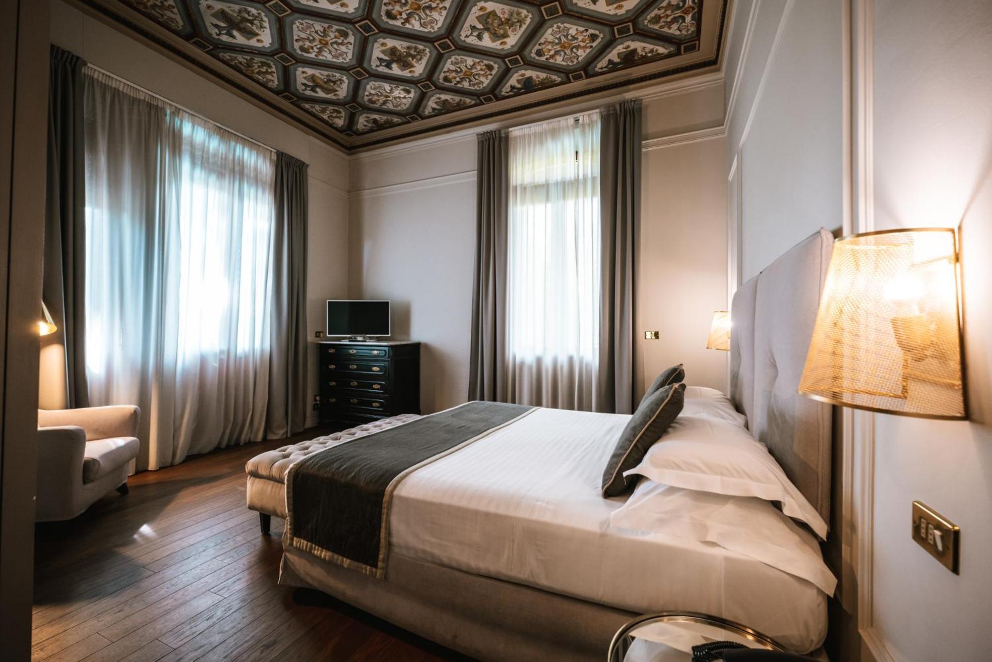Hotel De La Ville Riccione Kültér fotó
